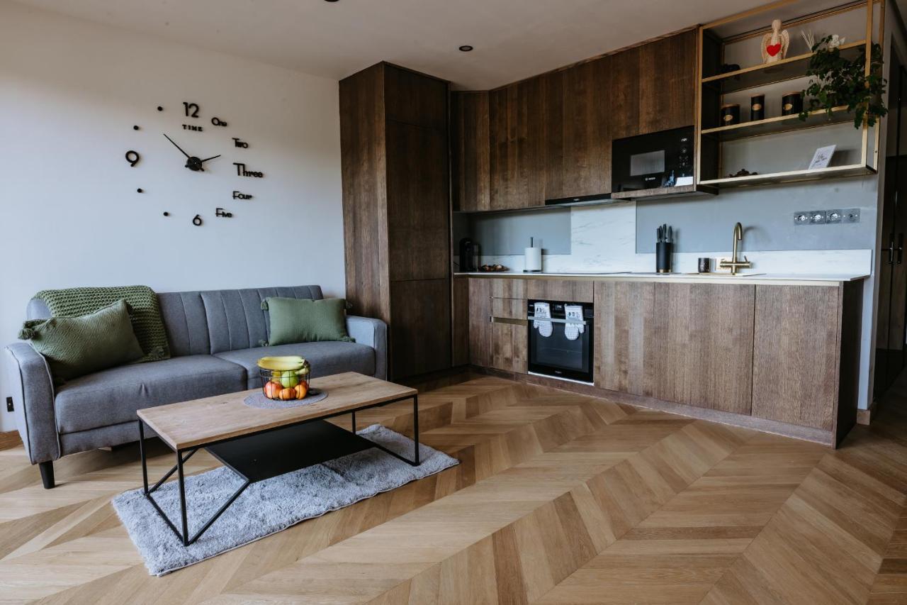 Minimalist Design Penthouse - Kosice Old Town Apartamento Exterior foto